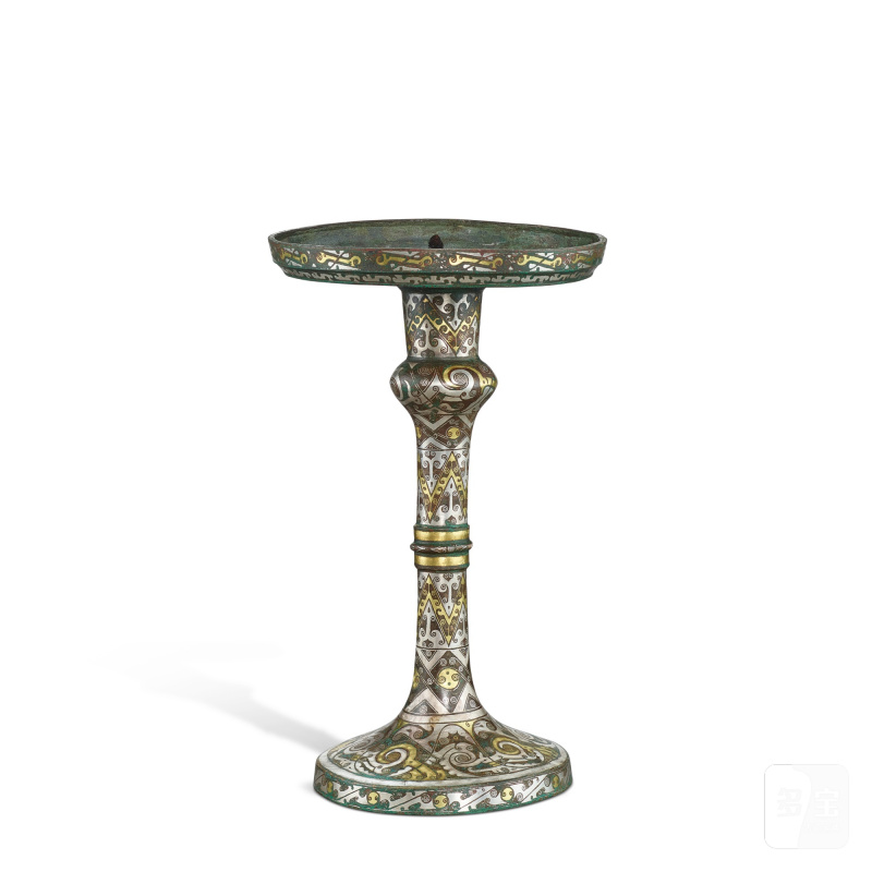 An archaic silver and gold-inlaid bronze 'geometric' lamp, Western Han dynasty | 西漢 銅錯金銀幾何紋高足燈 - 图2